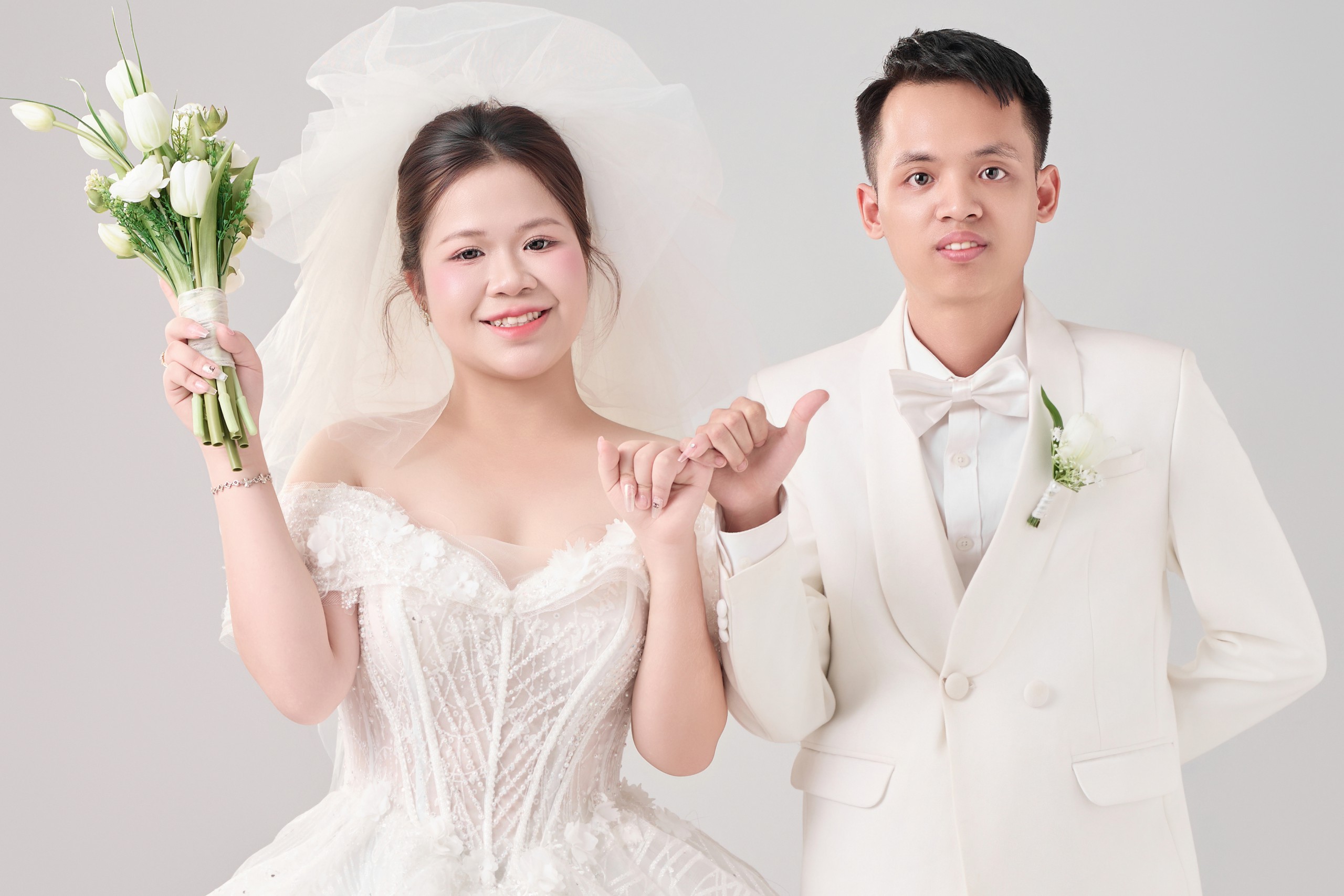 NGỌC HỒ – ĐÀO ÚT